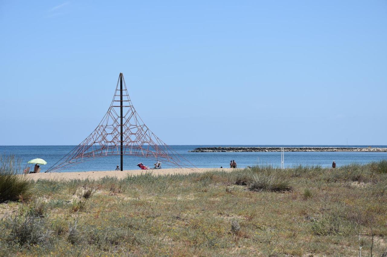 Apartamentos Acuario Denia Exteriör bild