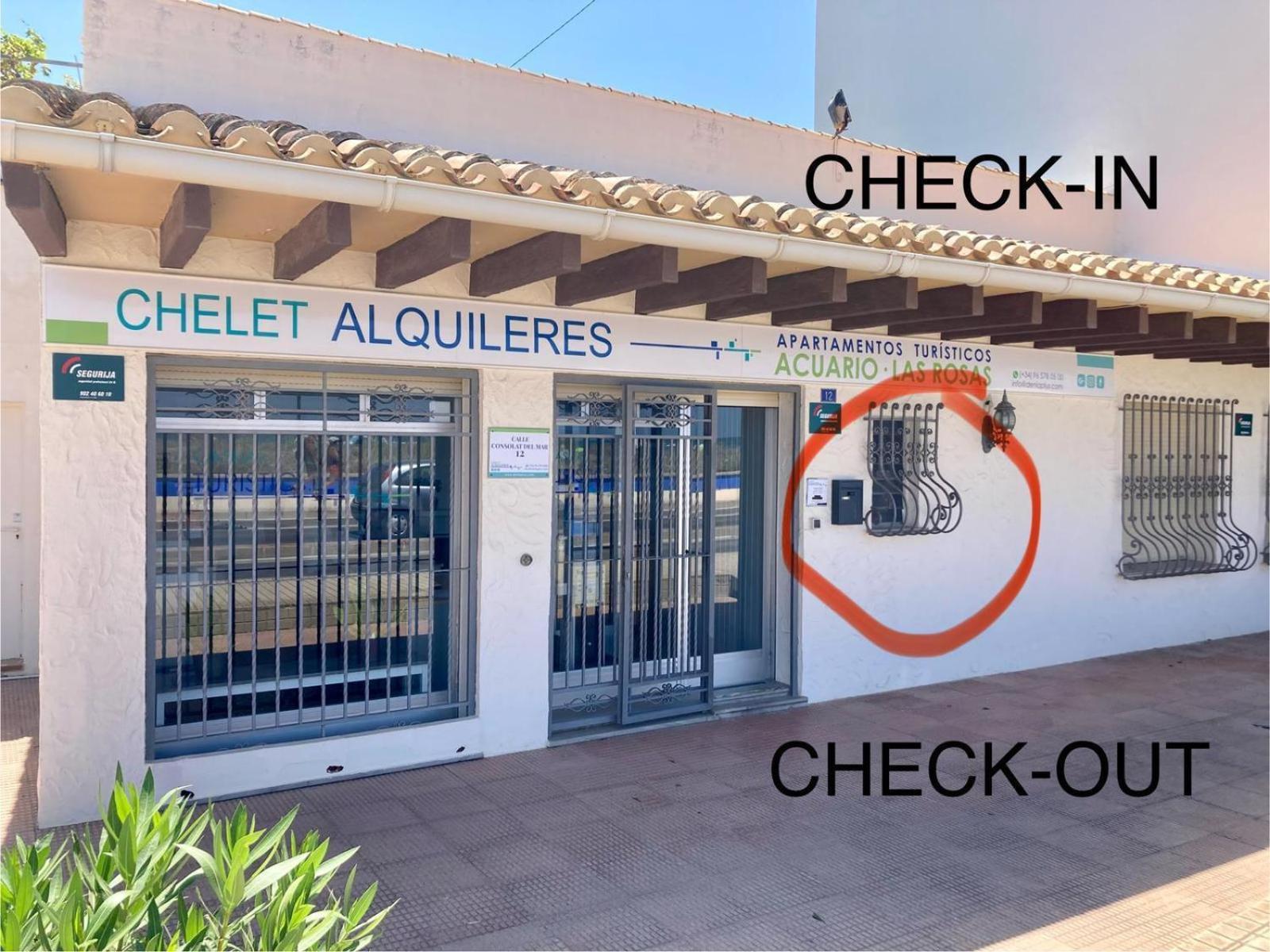 Apartamentos Acuario Denia Exteriör bild